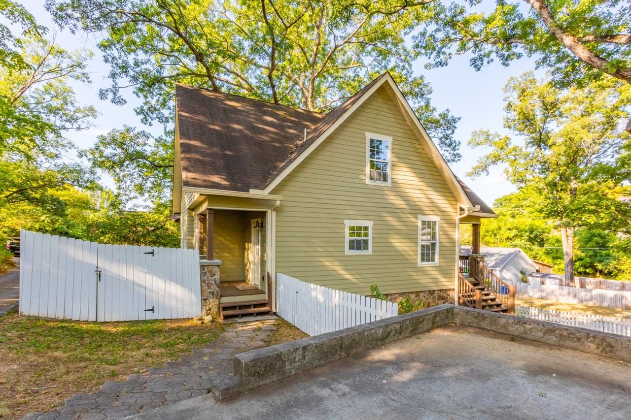 1456 Mercer St - Photo 3 of 30