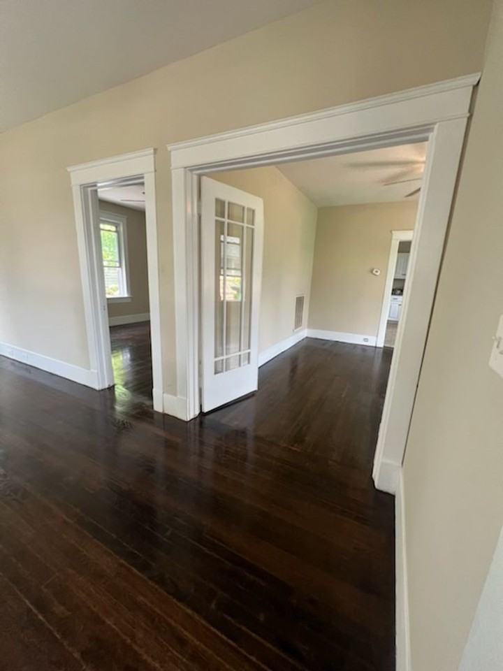 1215 Gregg Ave - Photo 6 of 6