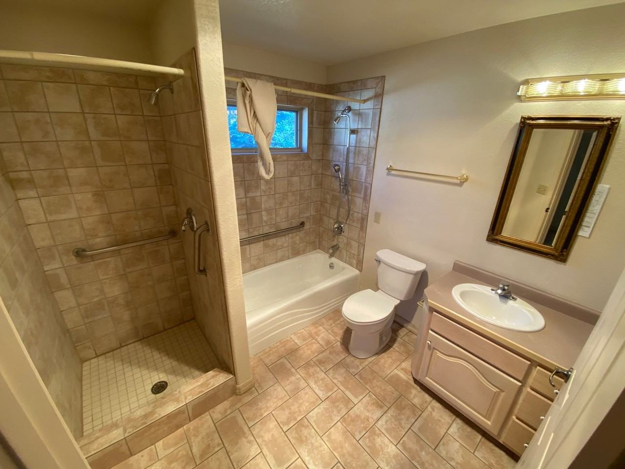 30 Sunshine Ct - Photo 6 of 17