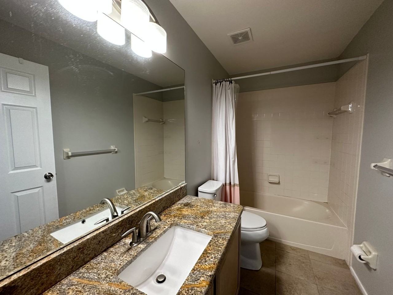 413 Kensington Lake Cir - Photo 5 of 15