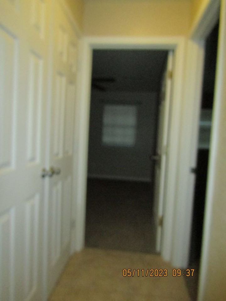 4545 Ne Bell Ave - Photo 3 of 48