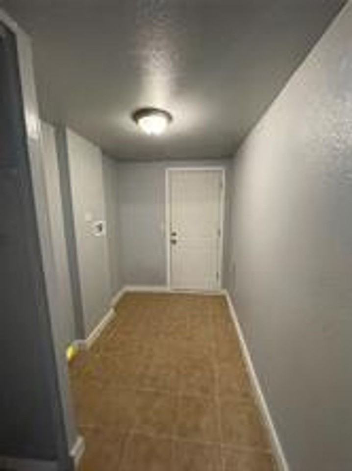 333 Race St - Photo 2 of 12