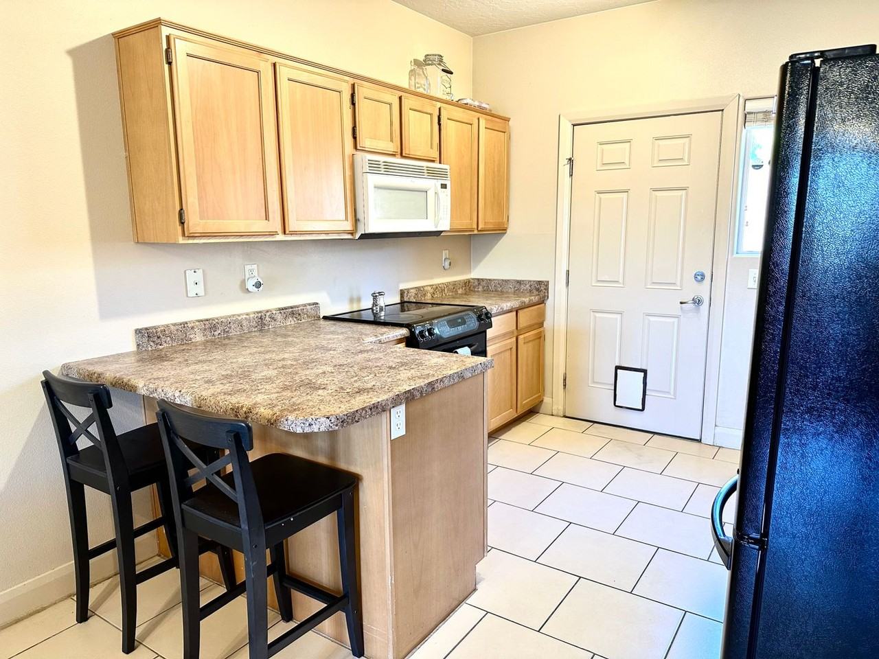 700 N Main St #C2 - Photo 5 of 16