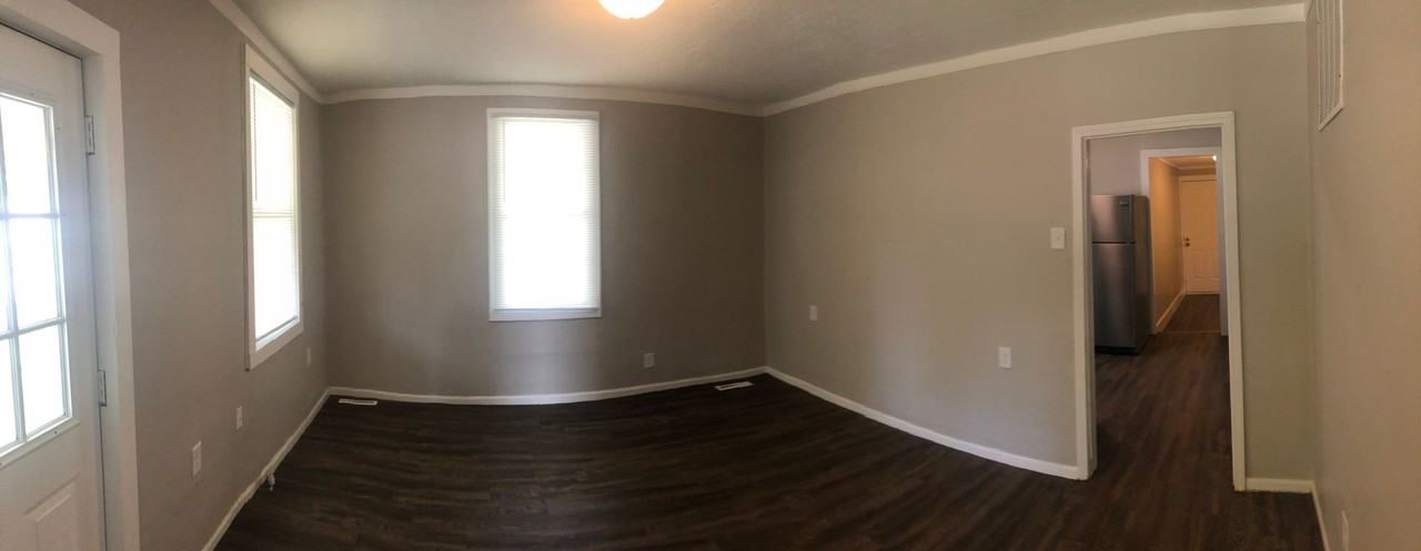 1832 W Chestnut St - Photo 4 of 18