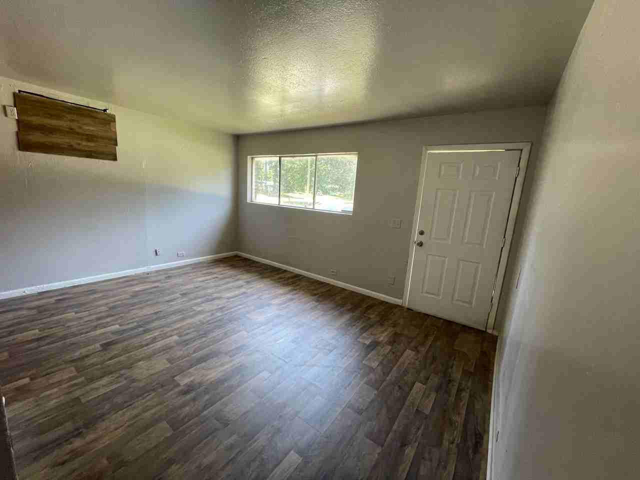 4622 Westwood Park Dr - Photo 2 of 10