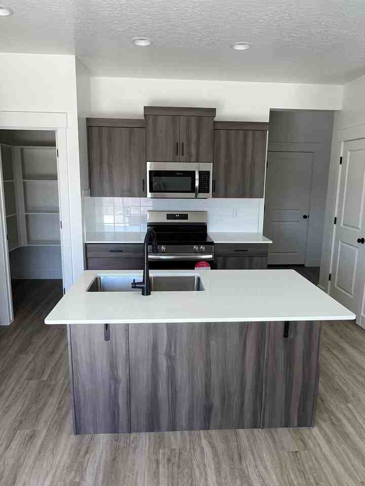 5667 S Duel Ln - Photo 7 of 24