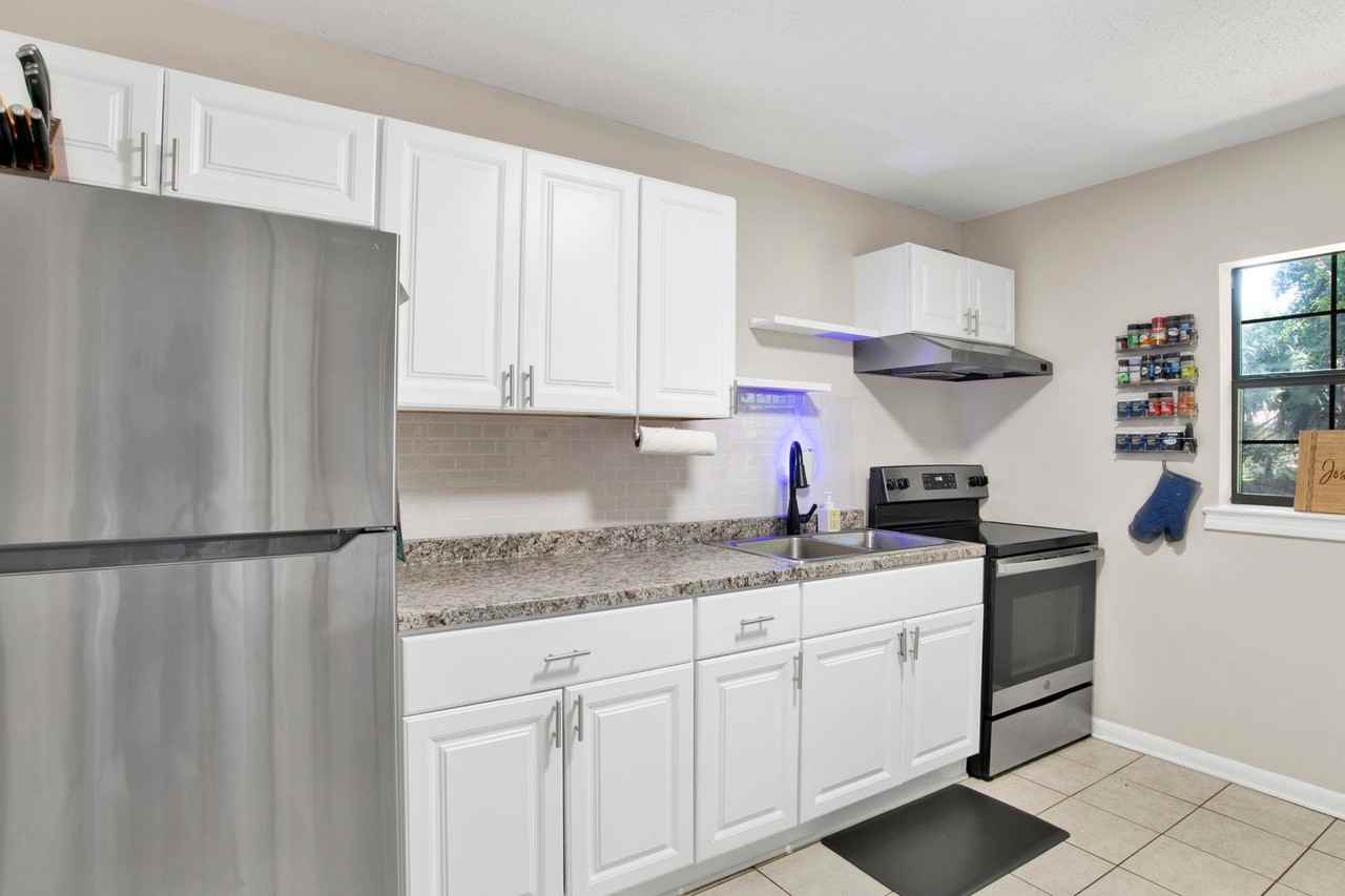 32 Norwood Dr - Photo 4 of 11