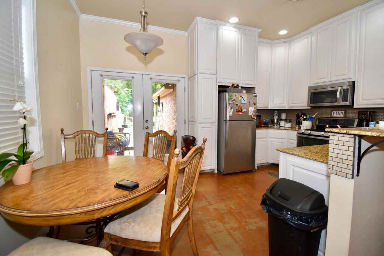 138 Markia Dr - Photo 7 of 27
