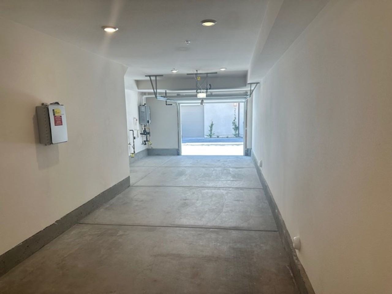 2186 Ocotillo Ln - Photo 2 of 16