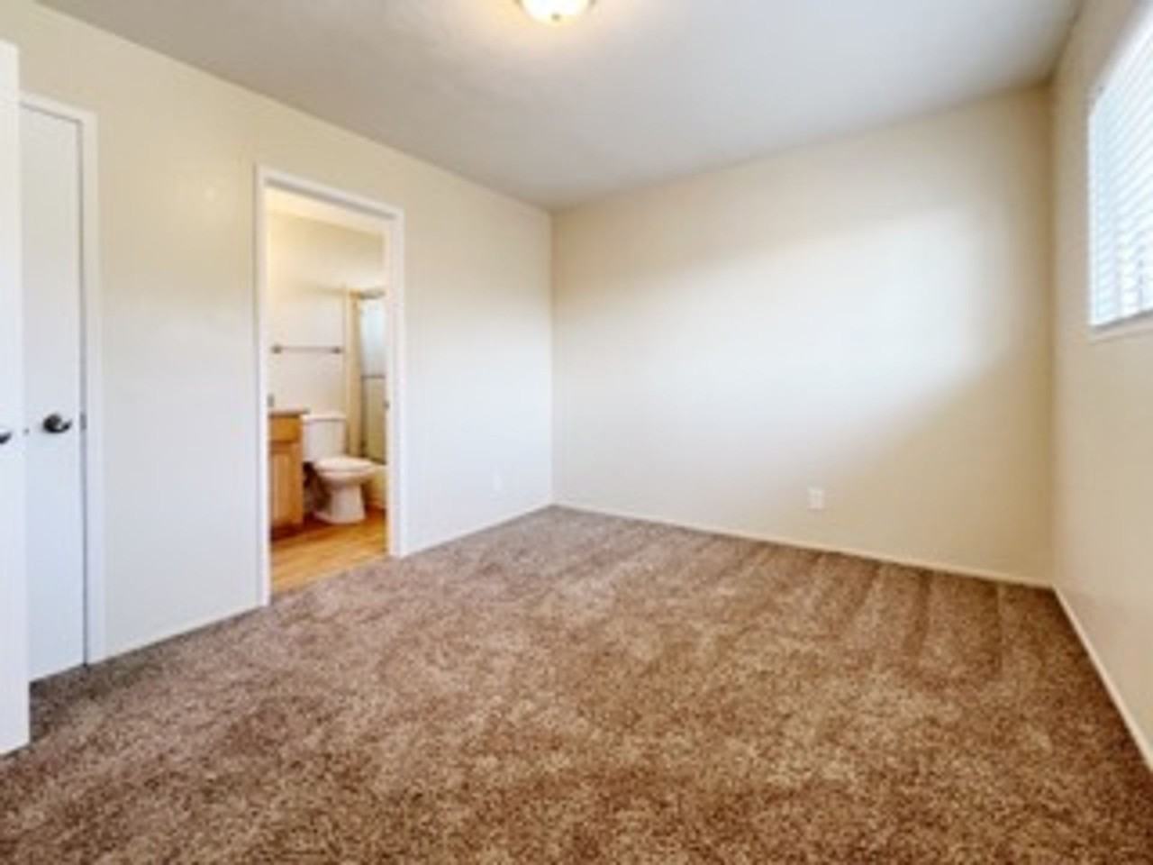 Berkeley Apts. - Photo 2 of 16