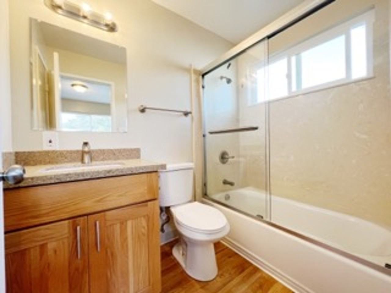Berkeley Apts. - Photo 6 of 16
