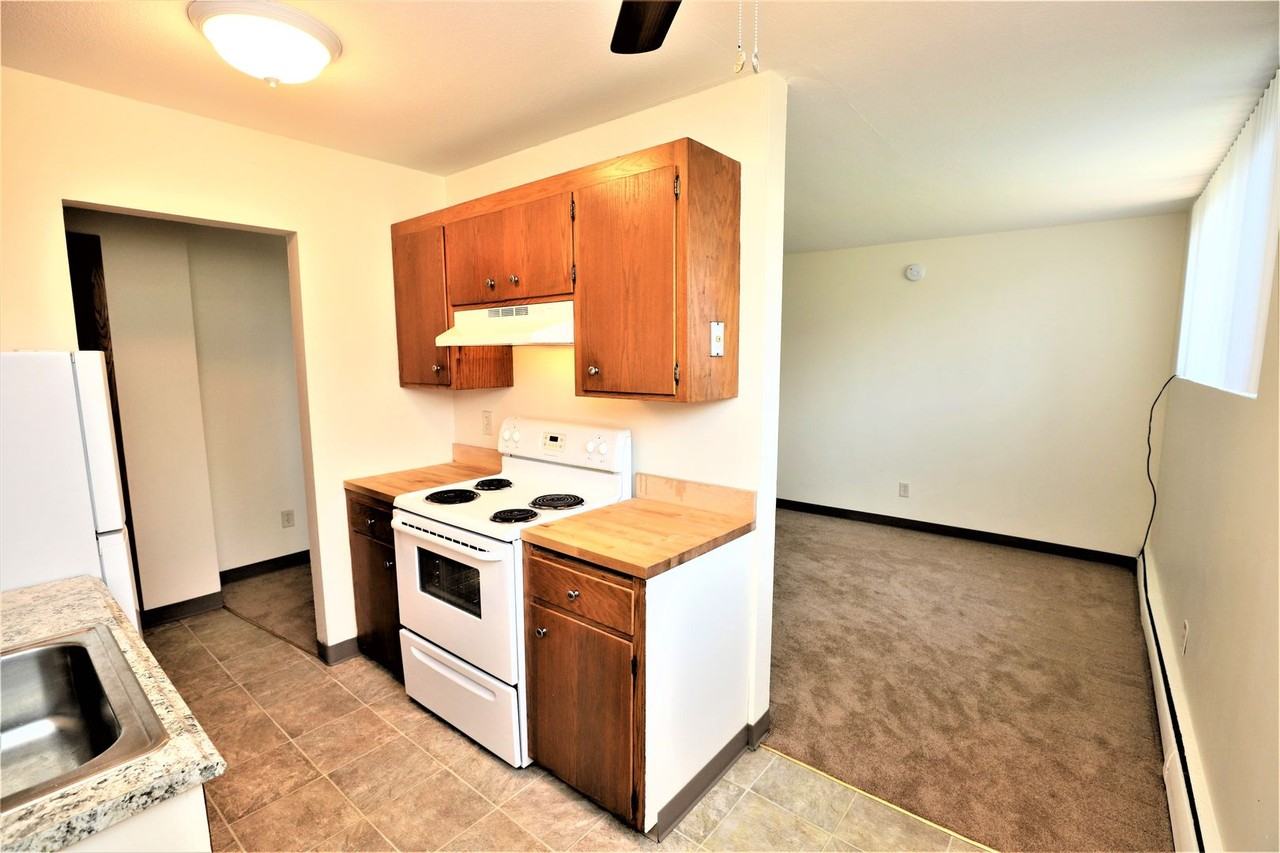 Greenway Apartments - Photo 7 of 15