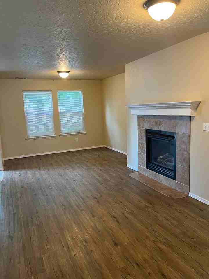 304 E Ivy Glade St - Photo 6 of 27