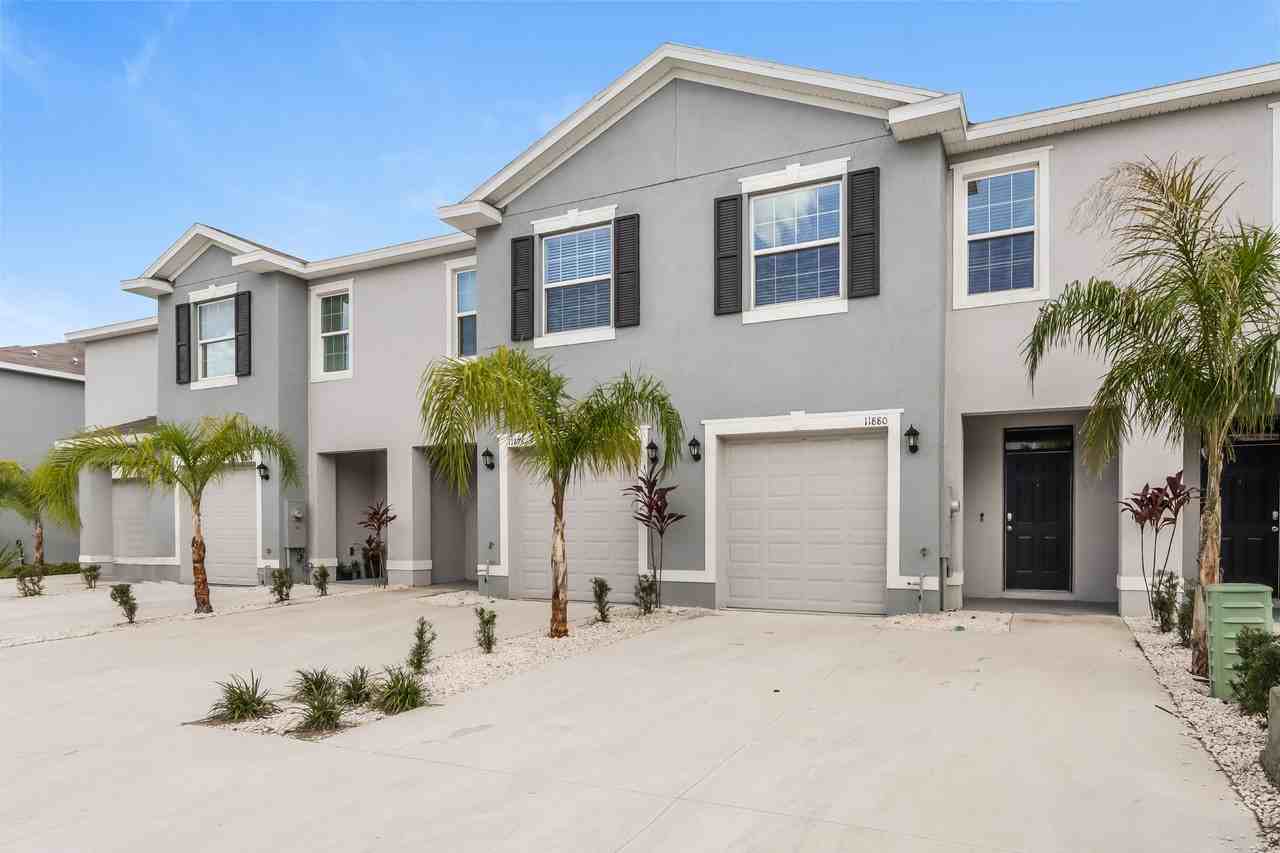 11880 Mountain Retreat Ln - Photo 2 of 35