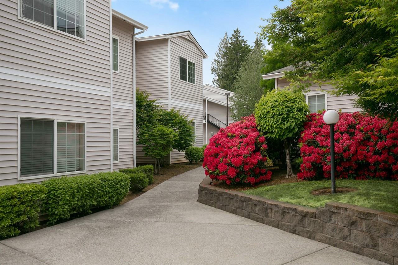 Cascadia Village - Photo 5 of 50