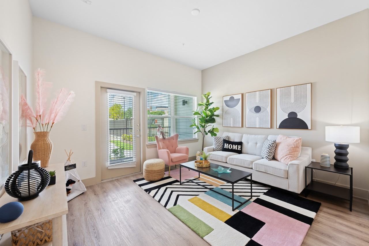 The Vic on Park Row - Photo 6 of 28