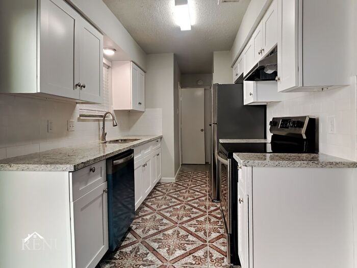 16311 Paso Hondo Dr - Photo 2 of 27