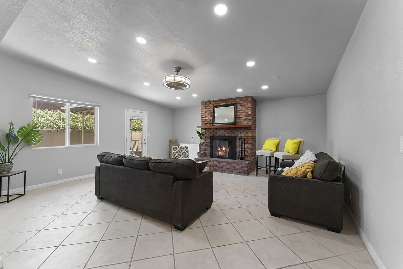 1133 W Frito Ave #3 - Photo 7 of 18