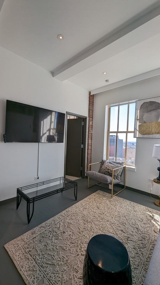 14 Broad St #301 - Photo 2 of 18