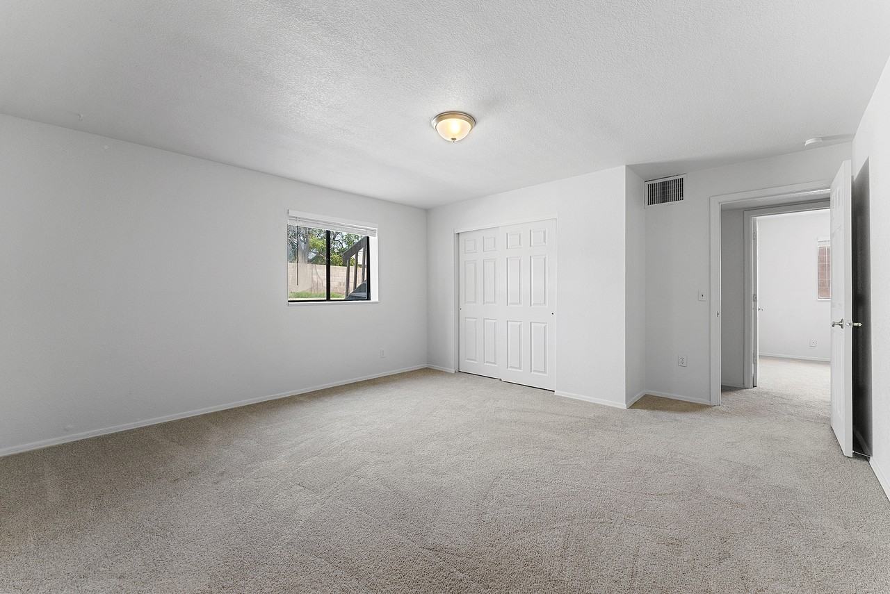 3828 E Dulciana Ave #1MASTER - Photo 6 of 17