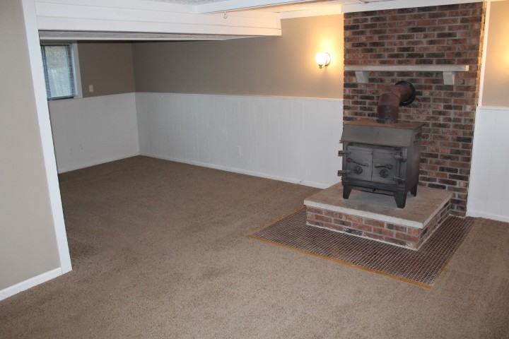 5501 Milhouse Rd - Photo 3 of 19