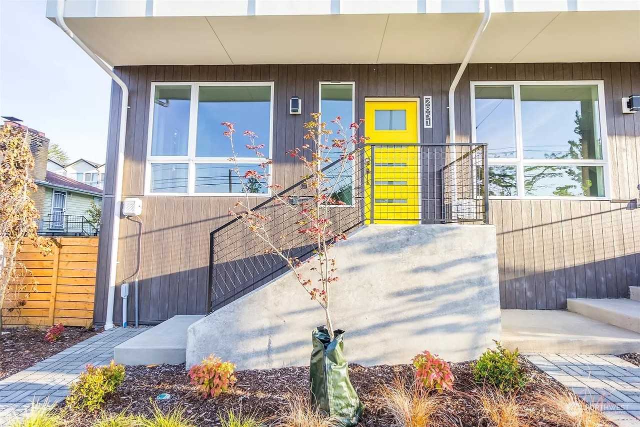 2851 S Myrtle St #NA - Photo 3 of 23