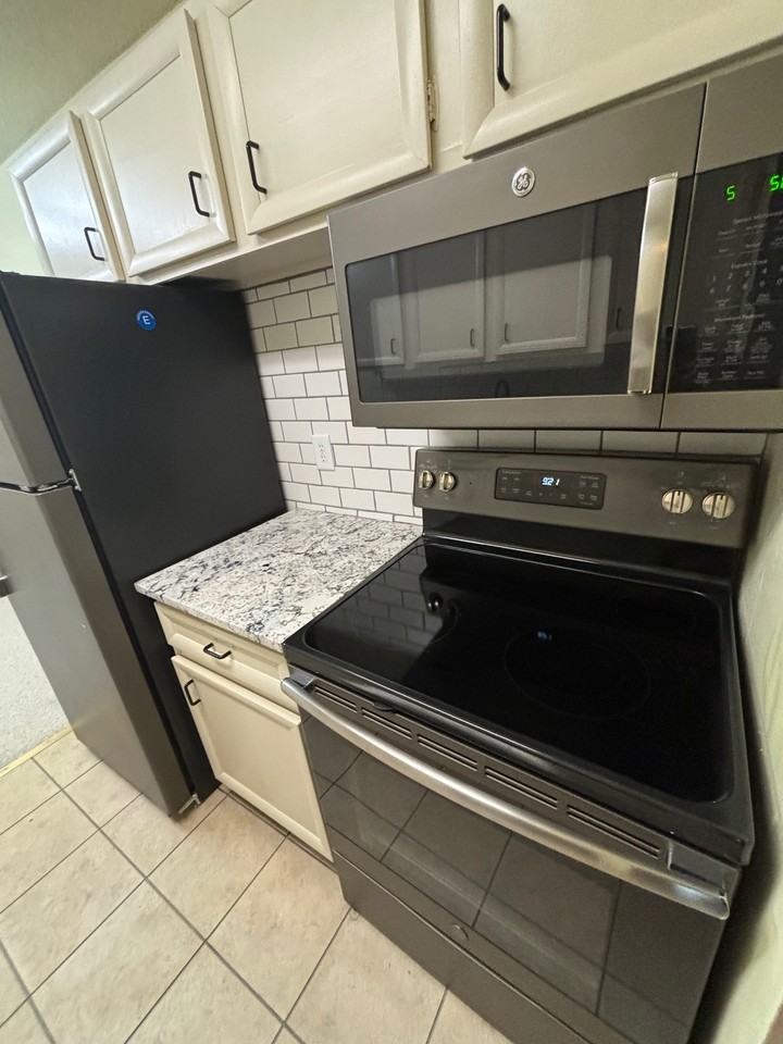 179 Little Canada Rd E #336 - Photo 6 of 40