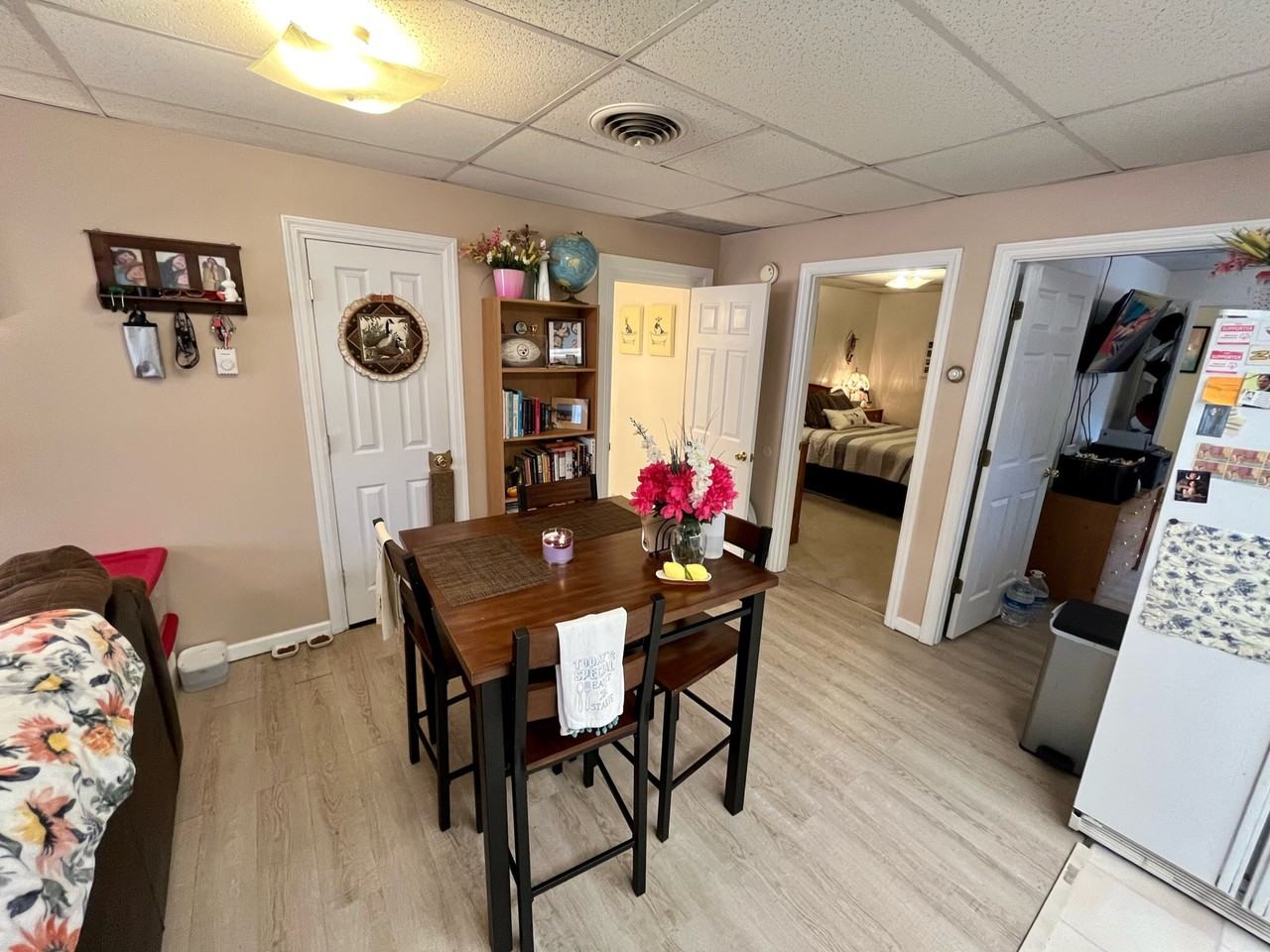 1447 State Ave #5 - Photo 6 of 14