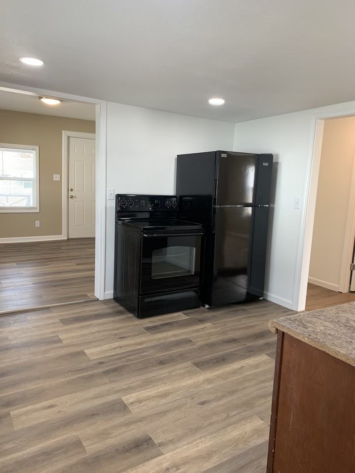 1137 S High St #NA - Photo 6 of 21