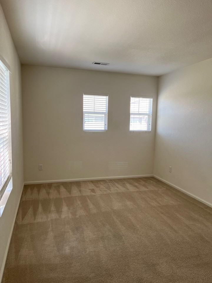 12831 Mayfair Way #E - Photo 7 of 12