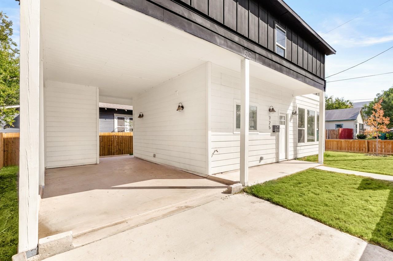 725 Virginia Blvd #NA - Photo 3 of 20