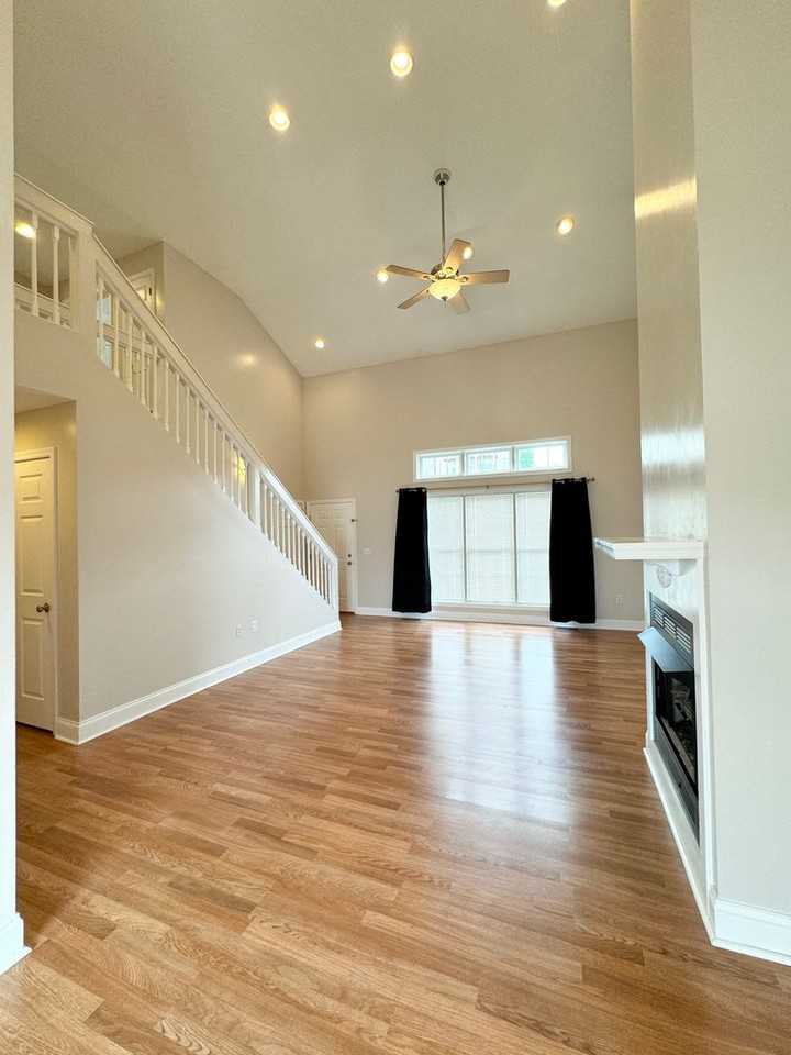 29 Pleasant Ridge Ln - Photo 3 of 16