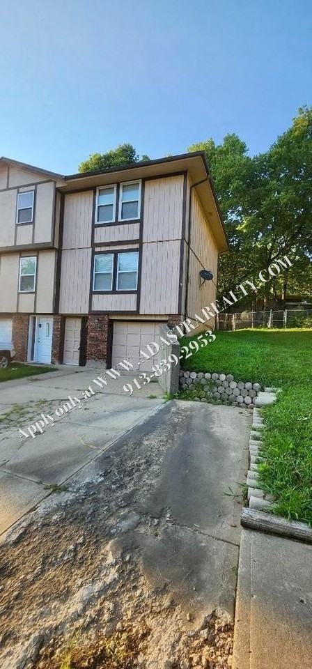 125 Kindred St - Photo 2 of 38