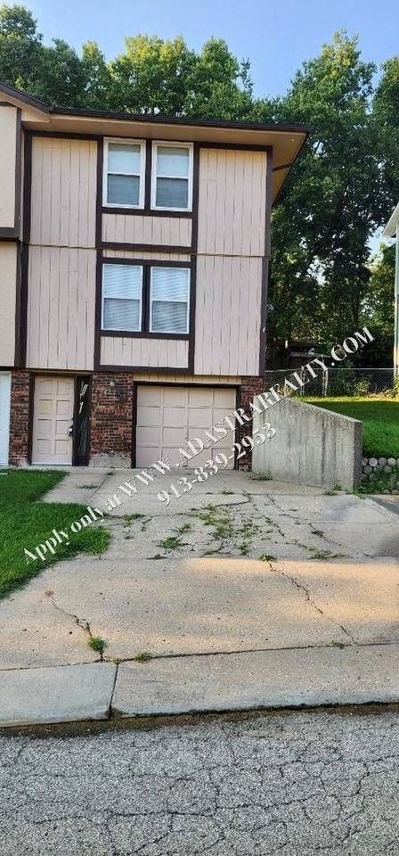 125 Kindred St - Photo 3 of 38