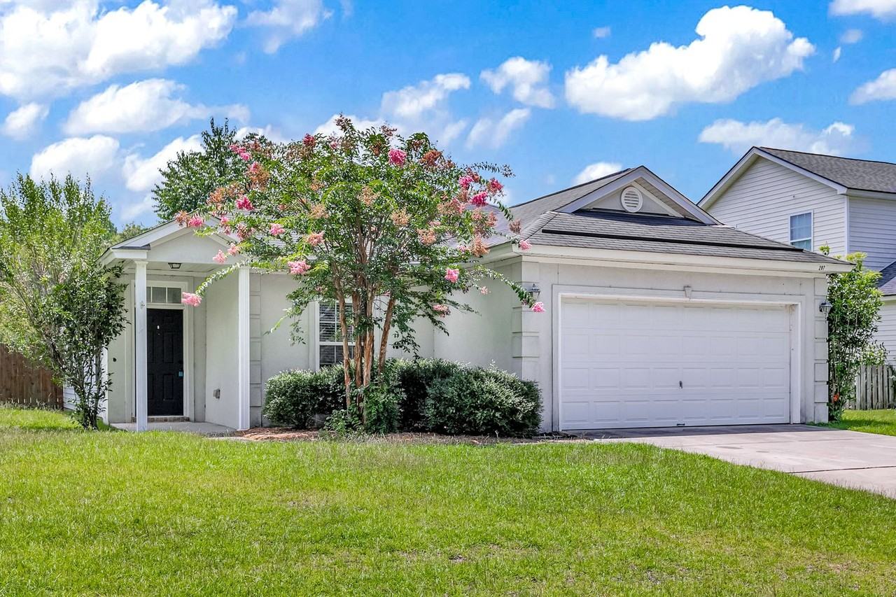 297 Ivey St - Photo 3 of 28