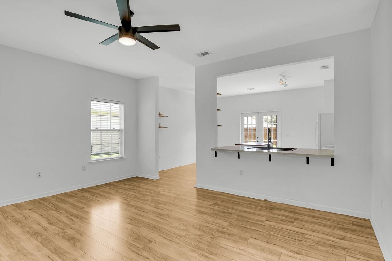 297 Ivey St - Photo 6 of 28