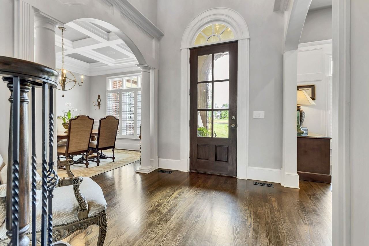 12 Medalist Ct - Photo 6 of 50