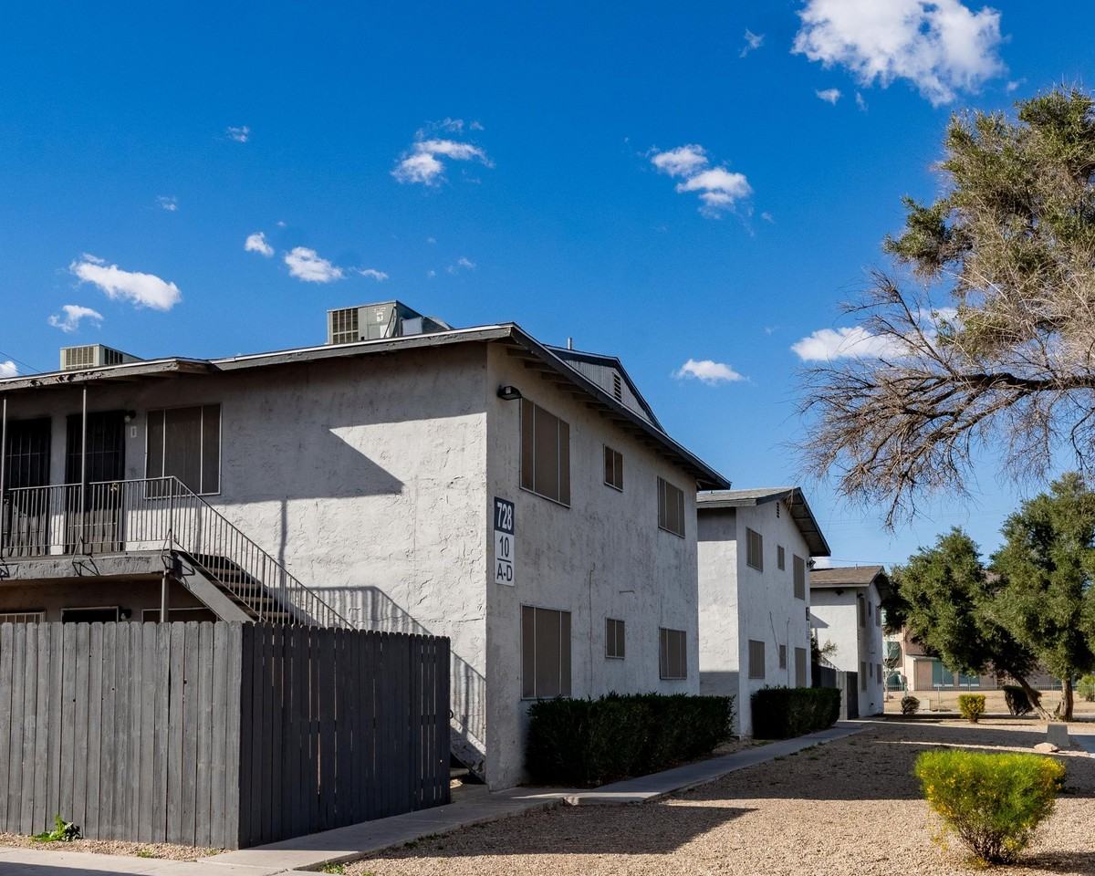 Apartments in the Heart of Las Vegas - Photo 5 of 8