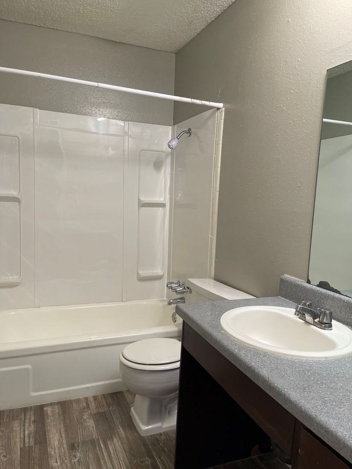 Bryant Grove Apartments - Photo 7 of 32