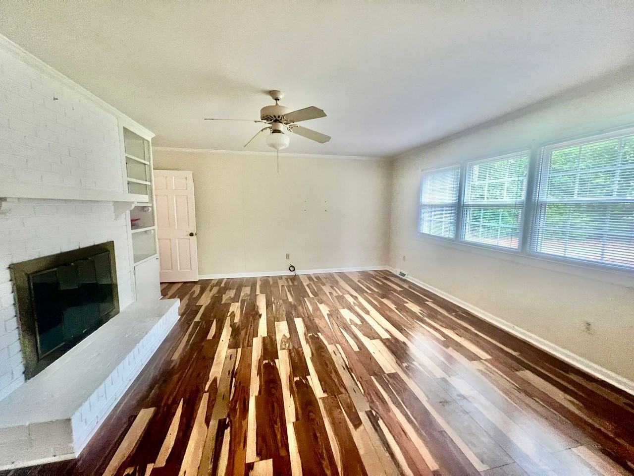 322 Semmes Dr - Photo 6 of 15