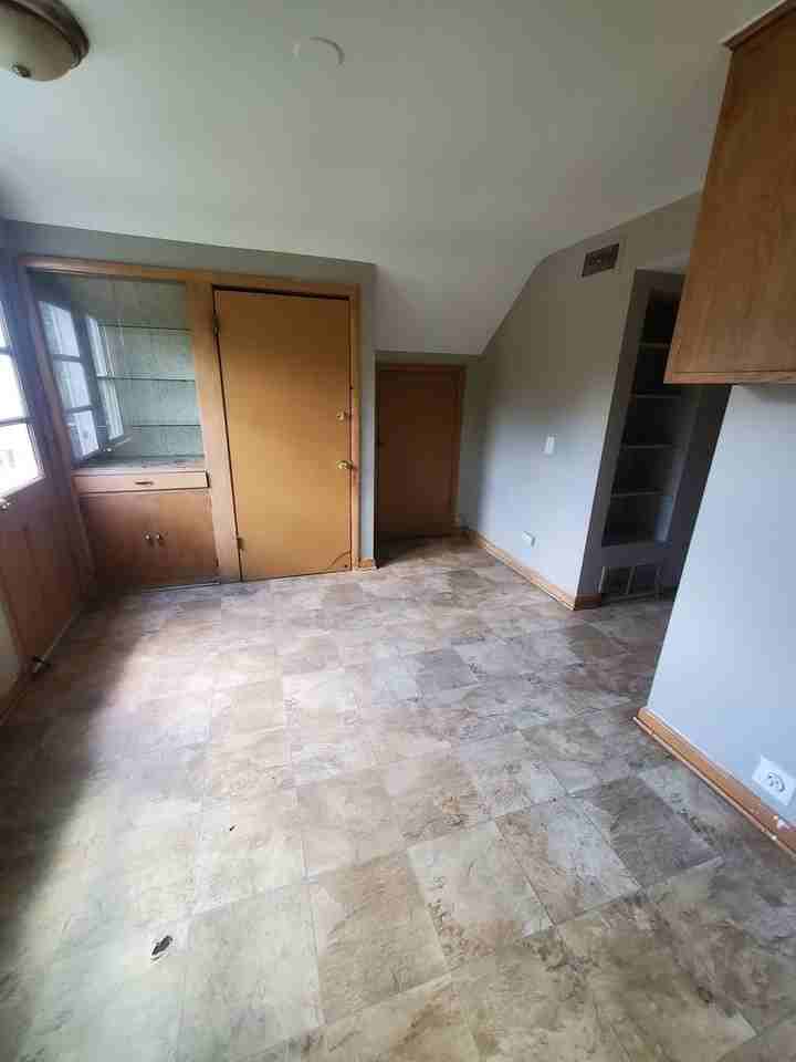 4568 N 38th St. (Duplex) - Photo 3 of 9