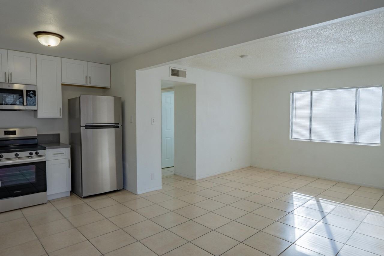 Cabana Apartments Available Now - Photo 7 of 8