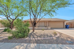featured image of 7647 S Kenwood Ln