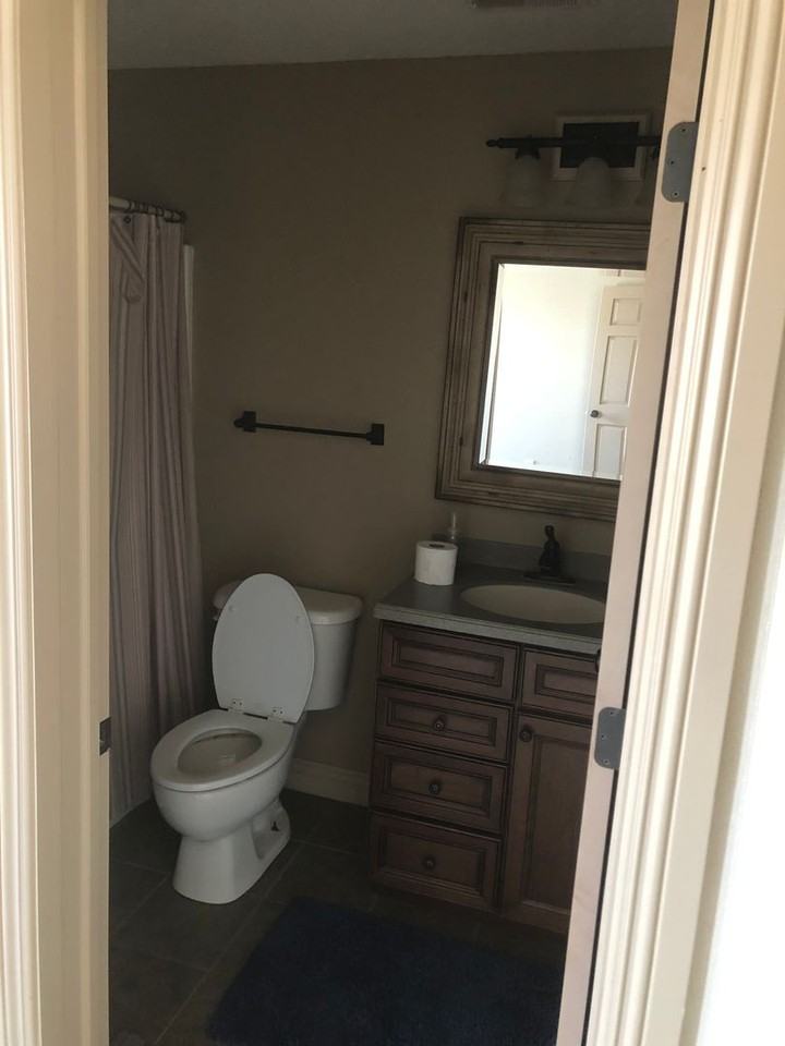 822 Main Office/Apts - Photo 3 of 16