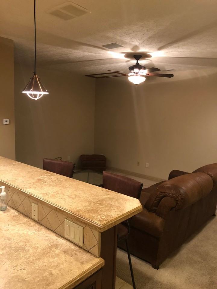 822 Main Office/Apts - Photo 7 of 16