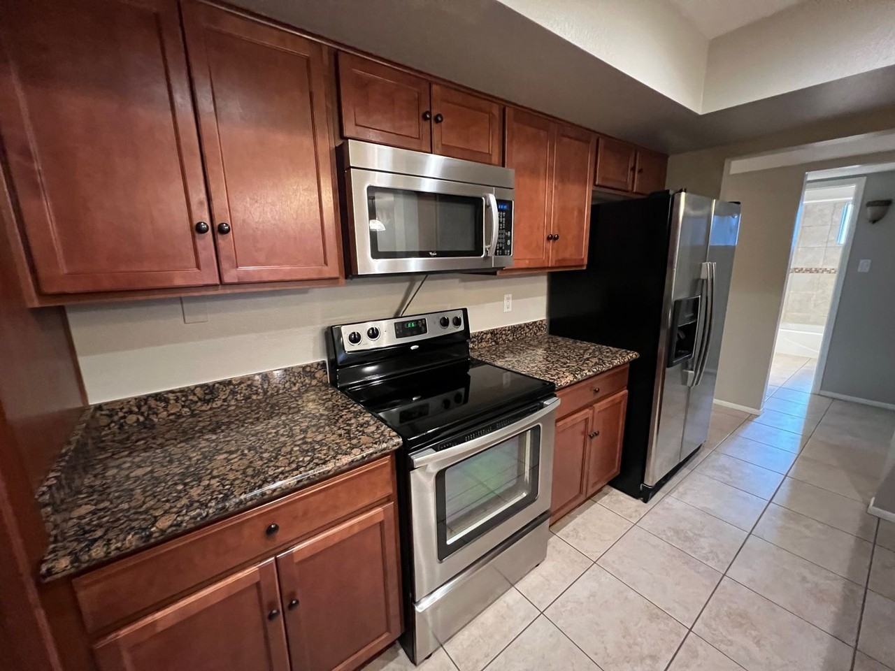 331 East Laguna Drive - Photo 4 of 24