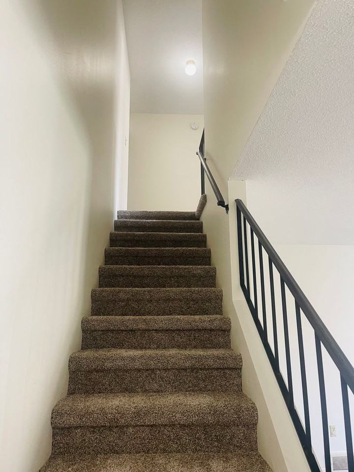 1015 N 39th St #G26 - Photo 6 of 10