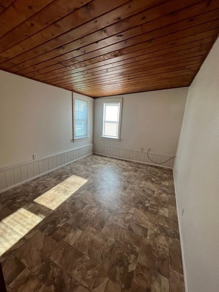 2356 Dixon - Photo 3 of 6