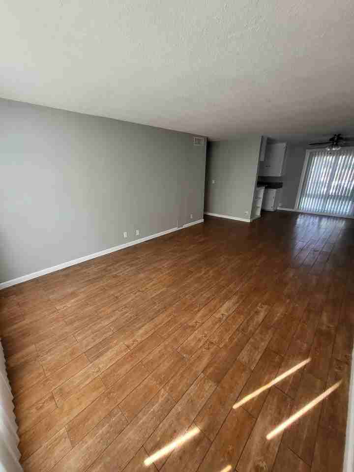 3216 W 99th St - Photo 3 of 41