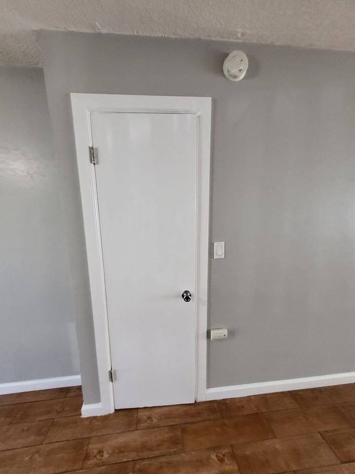 3216 W 99th St - Photo 5 of 41
